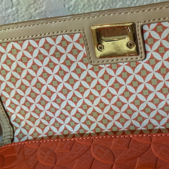 🧡🧡Spartina 449 Orange and Cream Leather Clutch With Colorful Fall Bundle.🧡🧡 - Picture 10 of 16